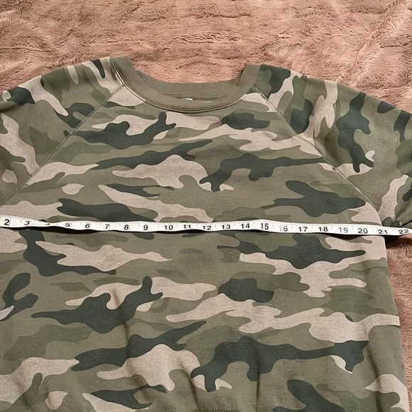 Old Navy Green Camo Sweatshirt - Picture 6 of 7